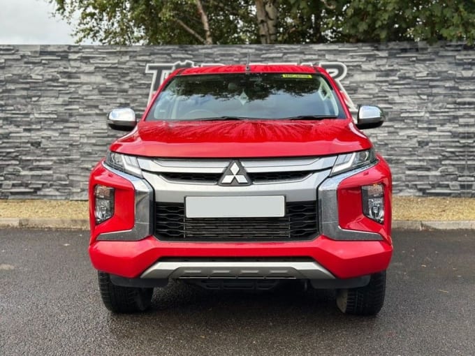 2021 Mitsubishi L200