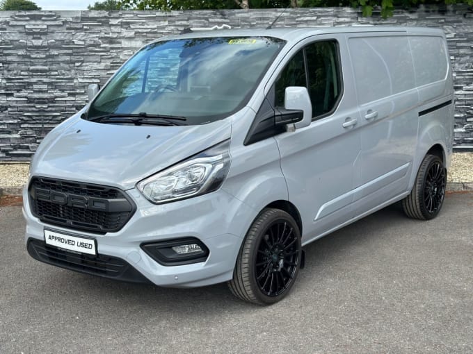 2024 Ford Transit Custom