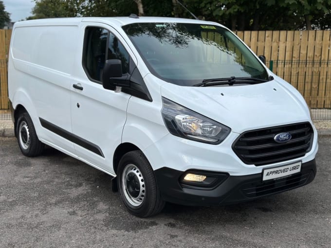 2024 Ford Transit Custom