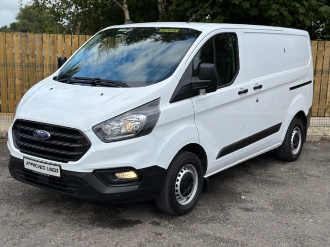 2024 Ford Transit Custom