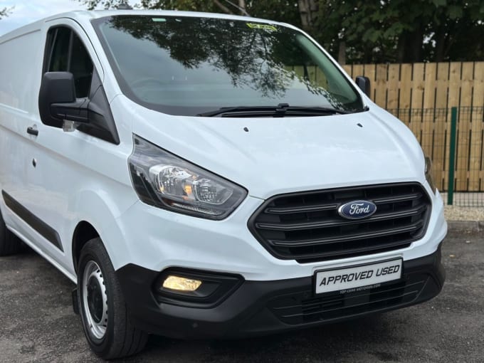 2024 Ford Transit Custom