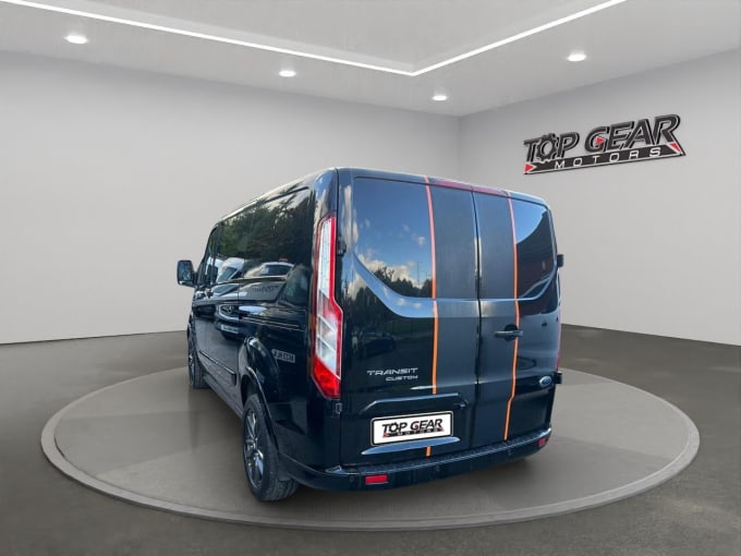 2025 Ford Transit Custom