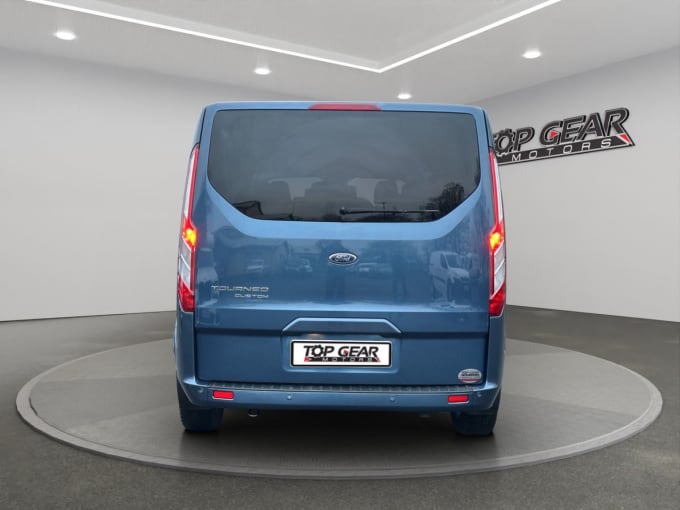 2025 Ford Tourneo Custom