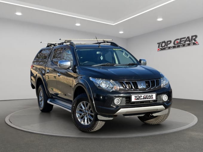 2025 Mitsubishi L200