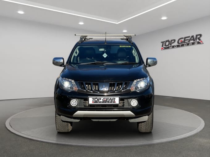 2025 Mitsubishi L200