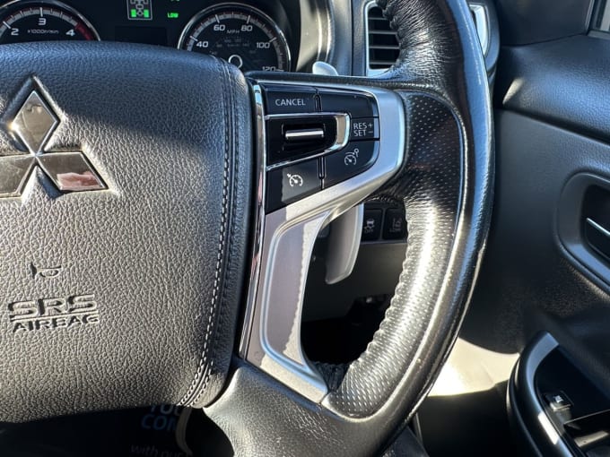 2025 Mitsubishi L200