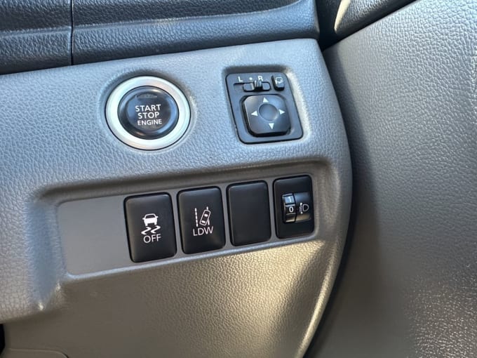 2025 Mitsubishi L200