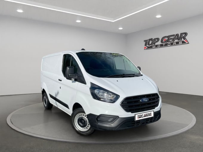 2025 Ford Transit Custom