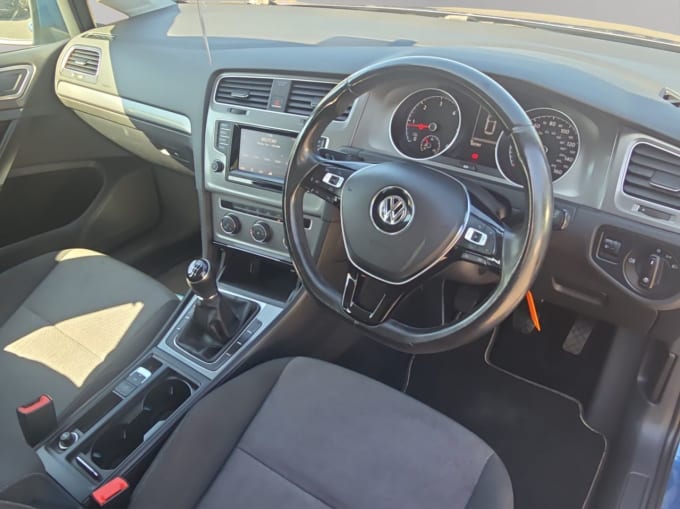 2025 Volkswagen Golf