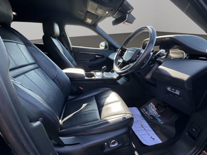 2025 Land Rover Range Rover Evoque