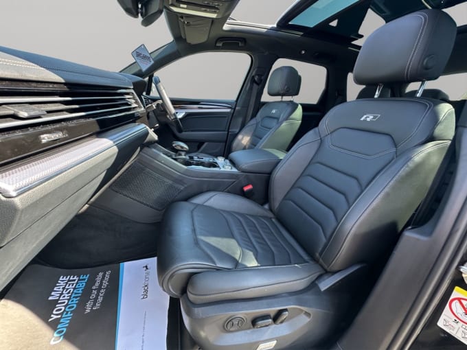 2025 Volkswagen Touareg