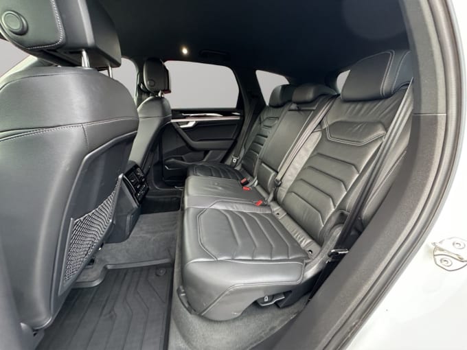 2018 Volkswagen Touareg