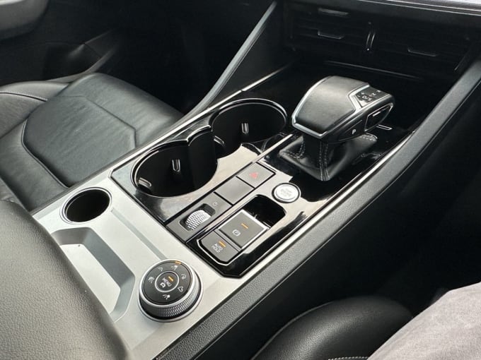 2018 Volkswagen Touareg