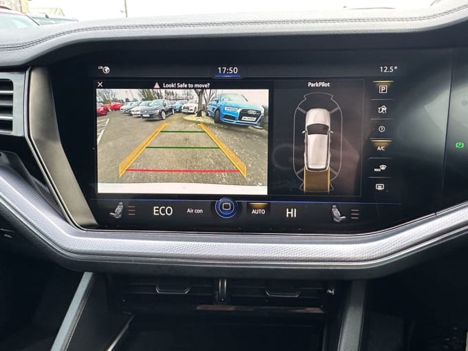 2018 Volkswagen Touareg