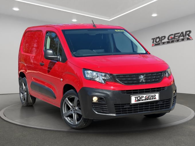 2025 Peugeot Partner