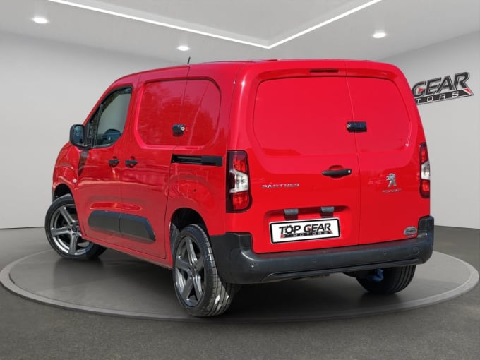 2025 Peugeot Partner