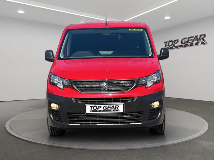 2025 Peugeot Partner
