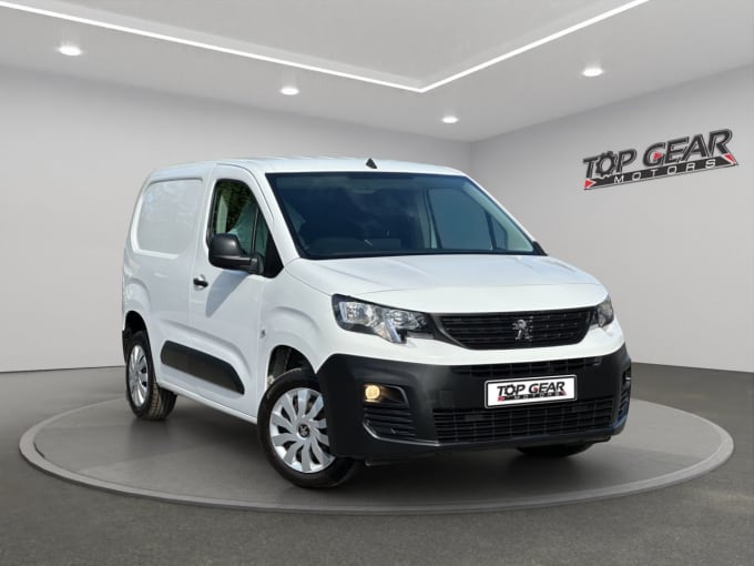 2025 Peugeot Partner