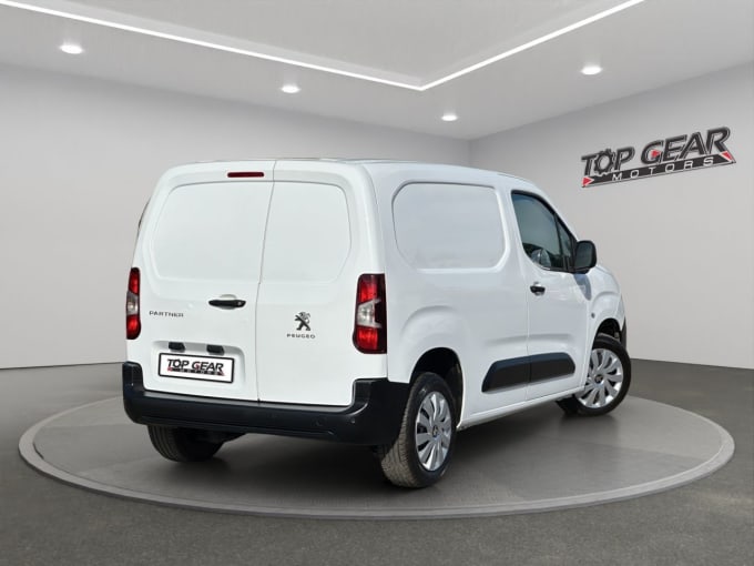 2025 Peugeot Partner