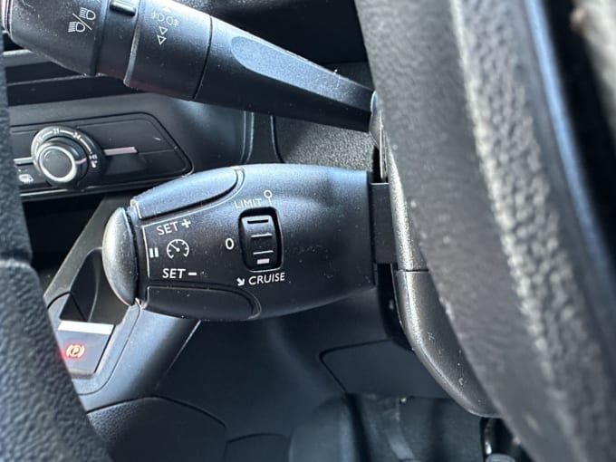 2025 Peugeot Partner
