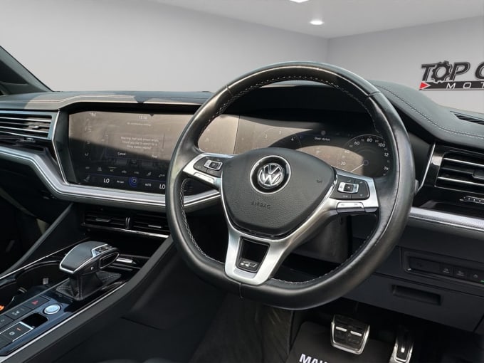 2025 Volkswagen Touareg