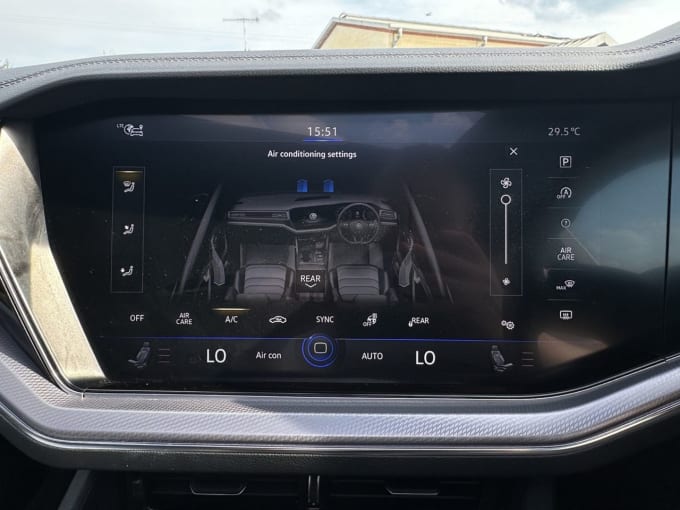 2025 Volkswagen Touareg