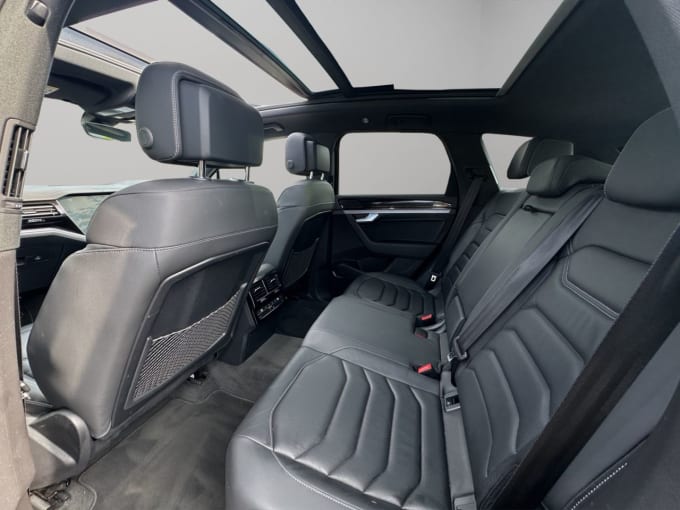 2025 Volkswagen Touareg