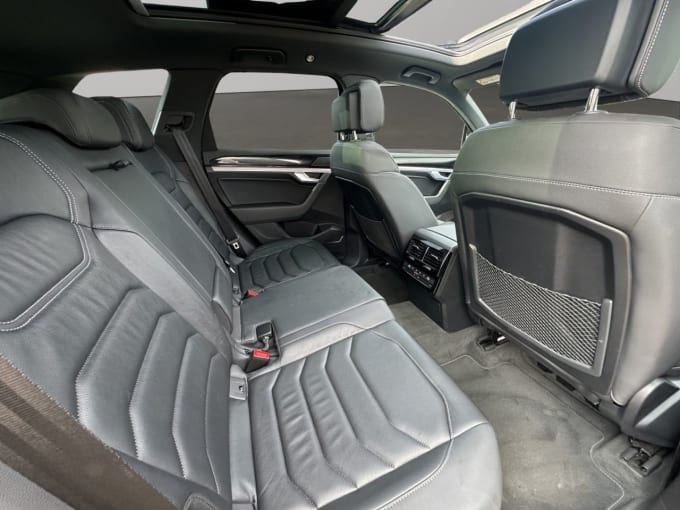2025 Volkswagen Touareg