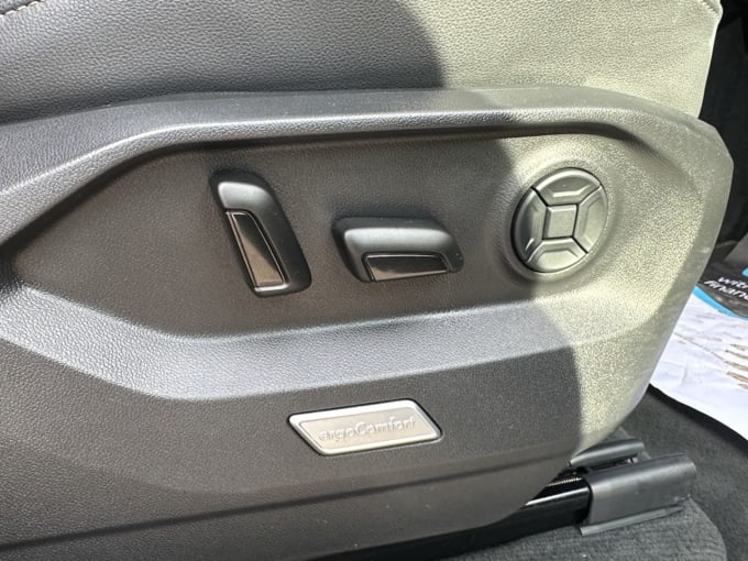 2025 Volkswagen Touareg