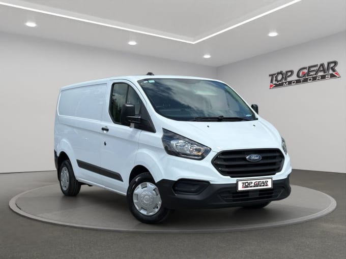 2025 Ford Transit Custom