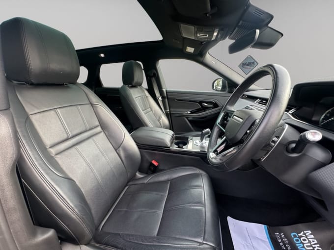 2025 Land Rover Range Rover Evoque