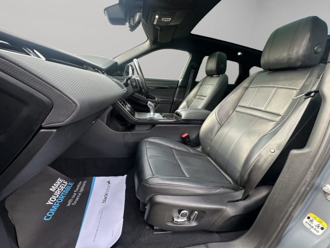2025 Land Rover Range Rover Evoque