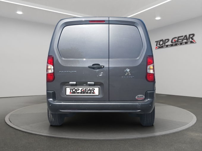 2025 Peugeot Partner