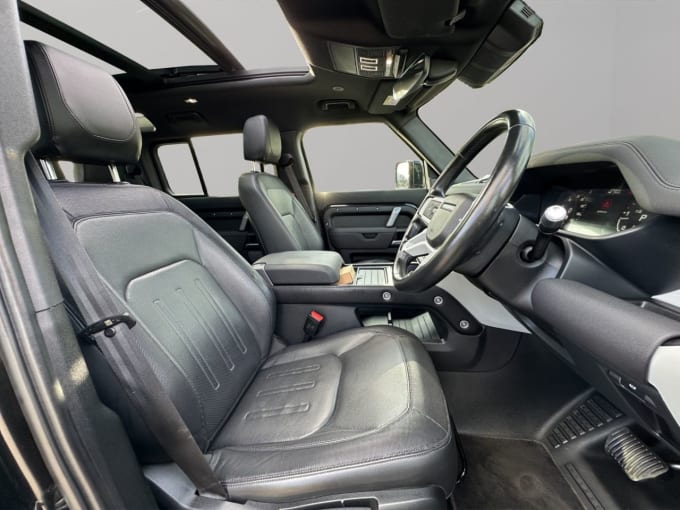 2025 Land Rover Defender