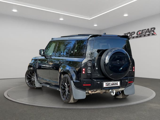 2025 Land Rover Defender