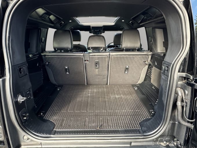 2025 Land Rover Defender
