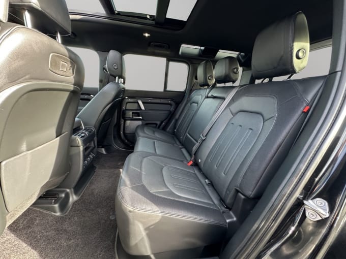 2025 Land Rover Defender