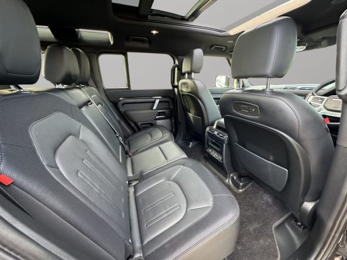 2025 Land Rover Defender