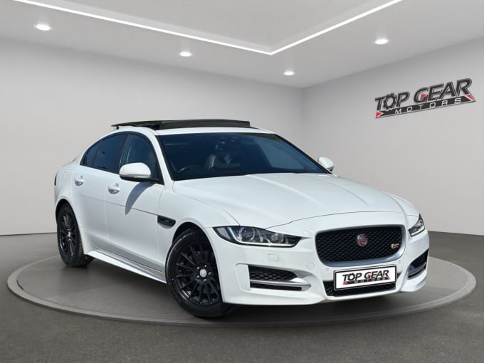 2025 Jaguar Xe
