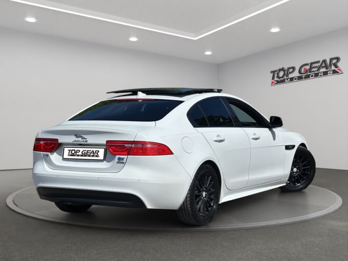 2025 Jaguar Xe
