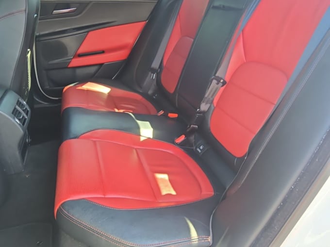 2025 Jaguar Xe