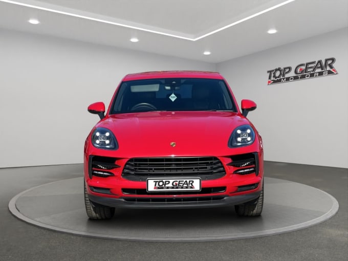 2025 Porsche Macan