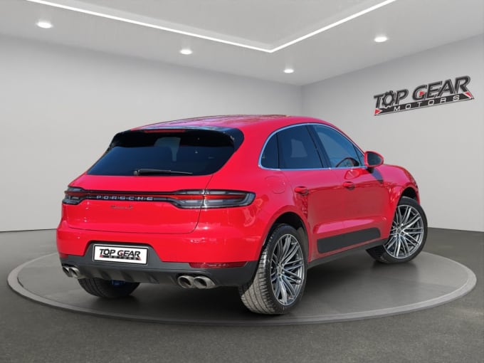 2025 Porsche Macan