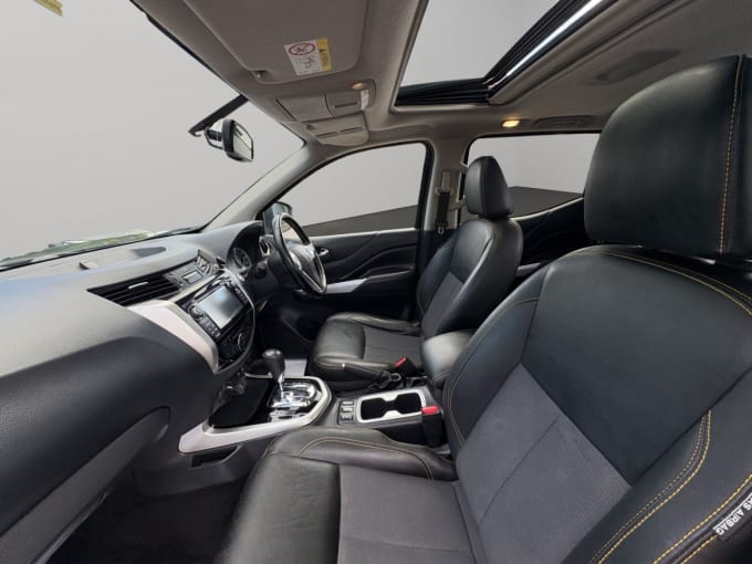 2025 Nissan Navara