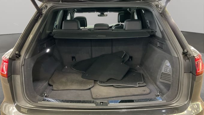 2025 Volkswagen Touareg