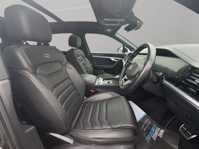 2025 Volkswagen Touareg