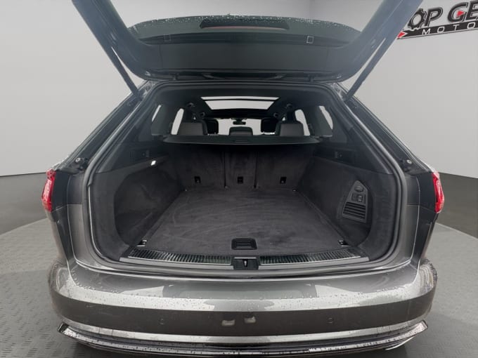 2025 Volkswagen Touareg