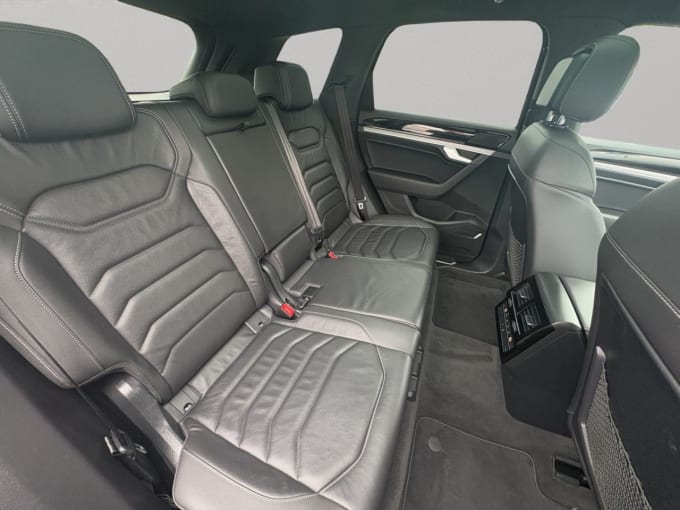 2025 Volkswagen Touareg