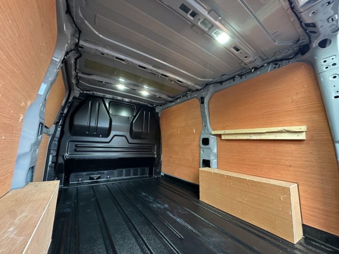 2025 Ford Transit Custom