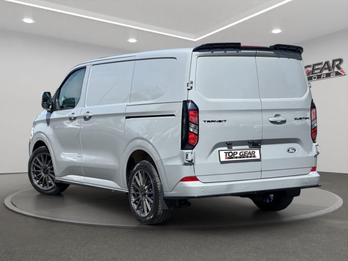 2025 Ford Transit Custom